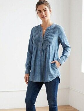American Eagle Outfitters Light Blue Denim Pintuck Tunic Blouse With Pockets!
